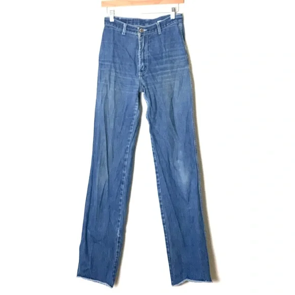 Brittania | Vintage High waisted wide leg jeans no front pockets size 25… - Picture 2 of 10